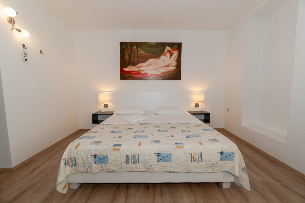 King Bed